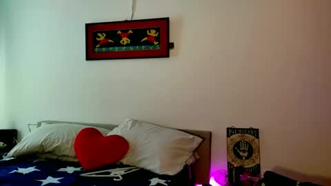 Snapshot of camilosaennz chatting on November 16, 5:40 pm camilo online show from November 16, 5:40 pm