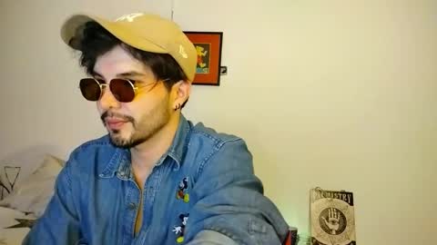 Snapshot of camilosaennz chatting on November 24, 3:50 am camilo online show from November 24, 3:50 am