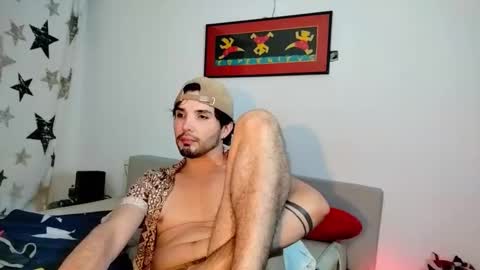 Snapshot of camilosaennz chatting on December 15, 1:54 am camilo online show from December 15, 1:54 am