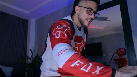 Camilo Watson online show from March 6, 2:30 am