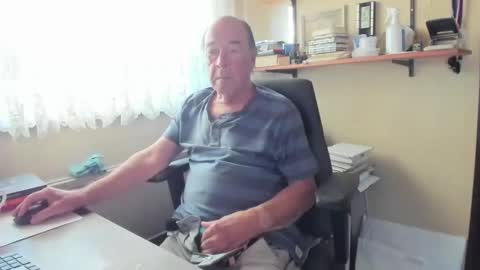 Snapshot of cammee chatting on September 28, 7:03 am Cammee online show from September 28, 7:03 am