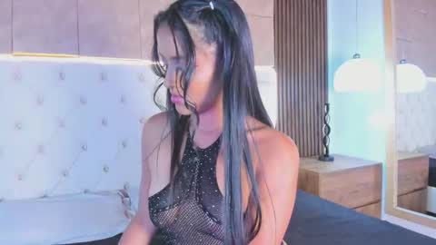 Camila online show from November 12, 8:08 pm