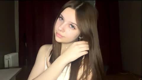 Snapshot of cammyalquicira chatting on October 16, 3:46 pm Vicky online show from October 16, 3:46 pm