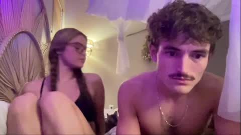 Snapshot of camncaroline chatting on September 17, 1:51 am camncaroline online show from September 17, 1:51 am