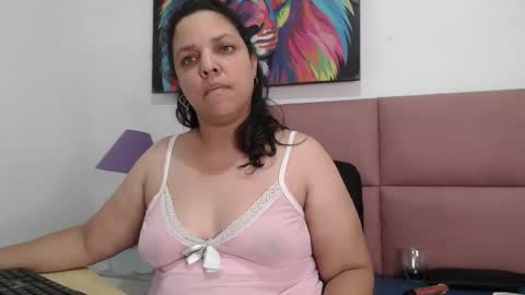 Snapshot of camturbery chatting on December 30, 5:44 pm camturbery online show from December 30, 5:44 pm