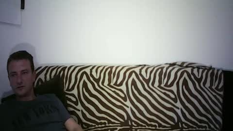 Snapshot of camx0000 chatting on December 17, 4:02 pm Mark online show from December 17, 4:02 pm