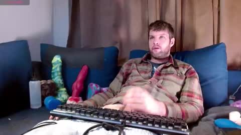 mark the Slut online show from February 16, 5:03 am