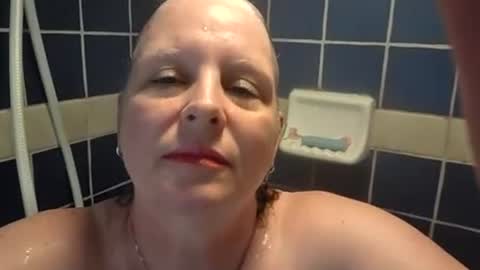 canadianqueen1973 online show from June 16, 7:16 pm