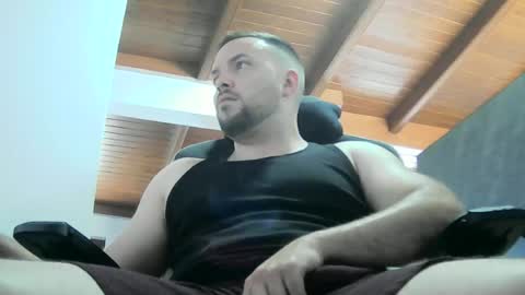 canarion online show from June 1, 3:58 pm