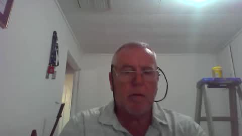 Snapshot of canberian chatting on April 29, 1:43 am Canberian online show from April 29, 1:43 am