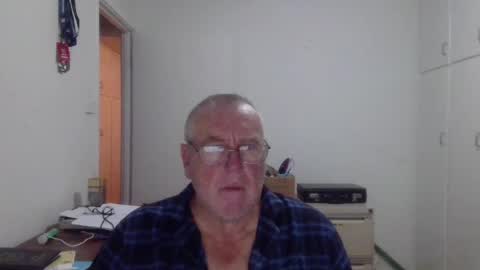 Snapshot of canberian chatting on June 17, 12:24 am Canberian online show from June 17, 12:24 am