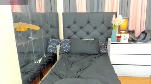 CandiceWilson online show from January 4, 1:10 pm