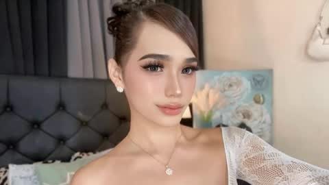 CandiceWilson online show from October 19, 8:15 am