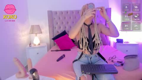 Candie  online show from November 28, 2:42 pm