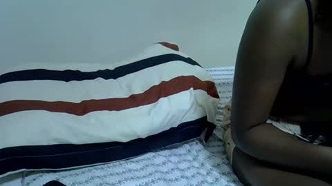 candiemaya online show from October 30, 3:30 am