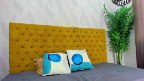 candise online show from September 9, 4:01 am