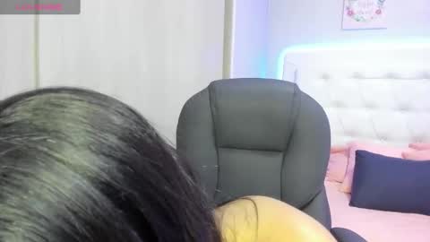 Snapshot of candy__brown1 chatting on October 8, 7:22 pm candy brown online show from October 8, 7:22 pm