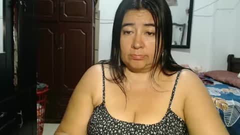 lucy online show from February 4, 12:05 am