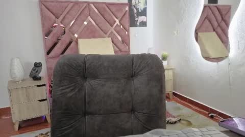 Snapshot of candy_chloe02 chatting on July 14, 3:22 am Im ChloeJoin The Fan Club online show from July 14, 3:22 am