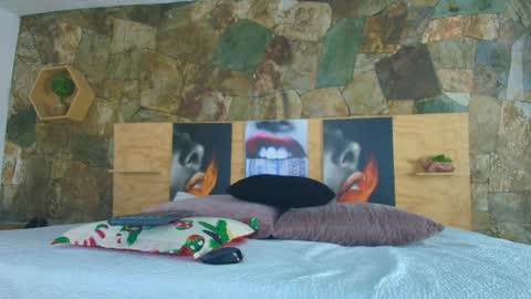 Jolie online show from November 7, 7:36 pm