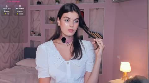 Flora online show from September 26, 7:12 am