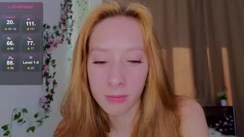 candy_flosse online show from September 30, 10:09 am