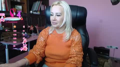 candy_hellenx online show from April 22, 7:55 am