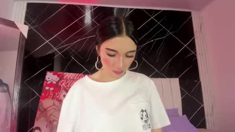 Leila  online show from November 5, 12:32 am