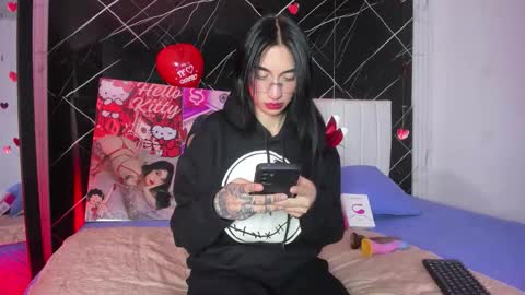 Snapshot of candy_leila3 chatting on February 15, 3:14 am Leila online show from February 15, 3:14 am