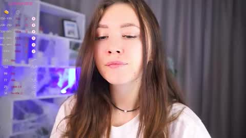 Snapshot of candy_leya chatting on November 3, 5:09 am Leya online show from November 3, 5:09 am