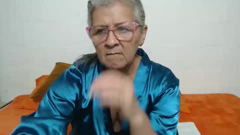 candy online show from January 11, 7:52 pm