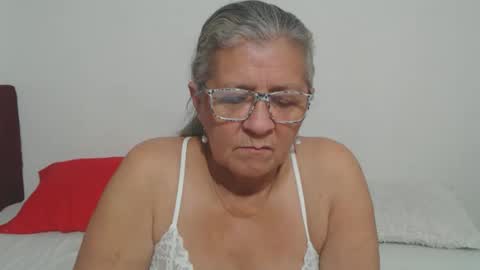candy online show from May 27, 11:35 pm