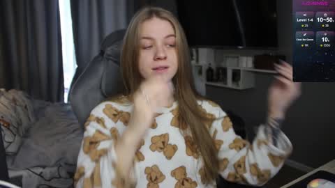 Snapshot of candy_meggie chatting on January 21, 10:52 am Megan online show from January 21, 10:52 am