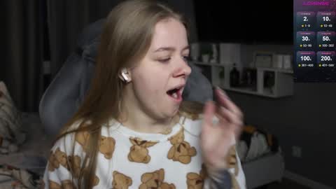 Snapshot of candy_meggie chatting on January 21, 2:26 pm Megan online show from January 21, 2:26 pm