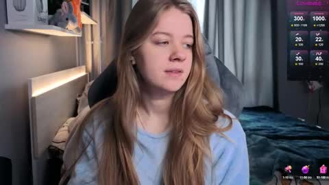 Snapshot of candy_meggie chatting on March 7, 9:51 am Megan online show from March 7, 9:51 am