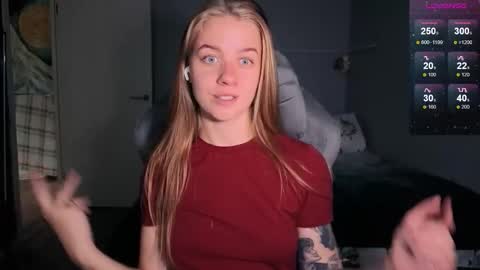 Snapshot of candy_meggie chatting on September 20, 12:17 pm Megan online show from September 20, 12:17 pm