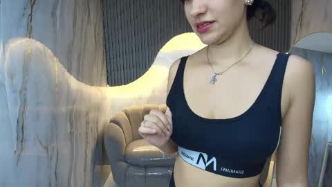 Candy  online show from April 19, 3:06 am