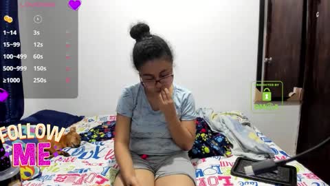 candy_val online show from March 19, 4:49 am