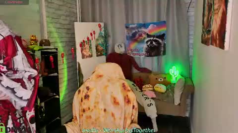 Mary online show from July 27, 1:01 am