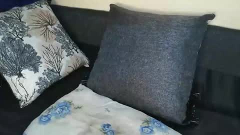 candybrown001 online show from October 13, 5:51 am