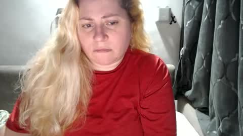 Laura online show from February 10, 4:47 pm