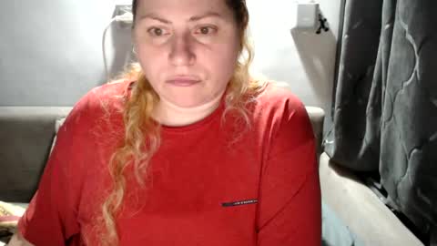 Laura online show from February 22, 7:36 pm