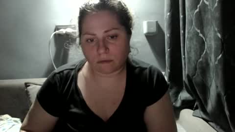 Laura online show from November 21, 5:11 pm