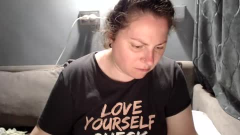 Laura online show from June 29, 8:09 pm