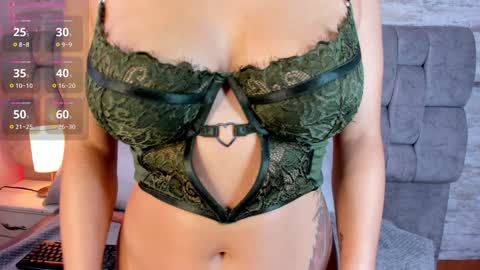 Snapshot of candycuckol chatting on December 6, 10:16 am Candy online show from December 6, 10:16 am