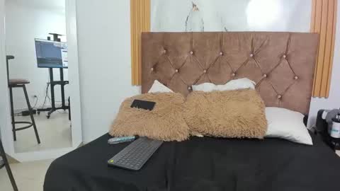 candyfox online show from February 21, 8:10 pm