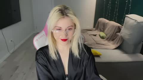 You can call me HH online show from March 31, 4:40 pm