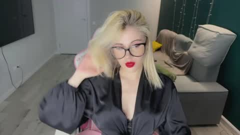 You can call me HH online show from April 5, 3:20 pm