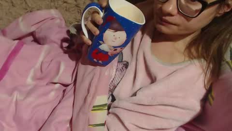 say meow and send tips  online show from December 3, 12:35 am