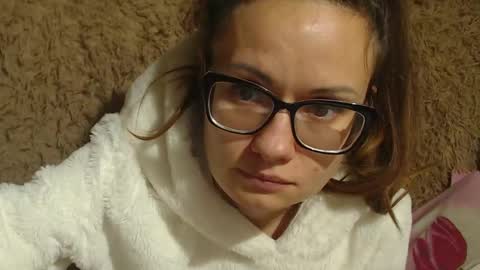 say meow and send tips  online show from December 25, 6:30 pm